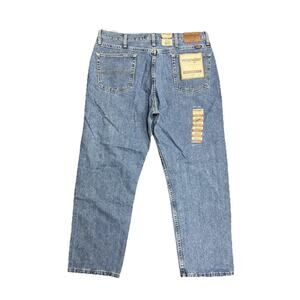 Wrangler Jeans Relaxed Fit Blue Denim 38x29 NWT Classic Fit Straight Leg